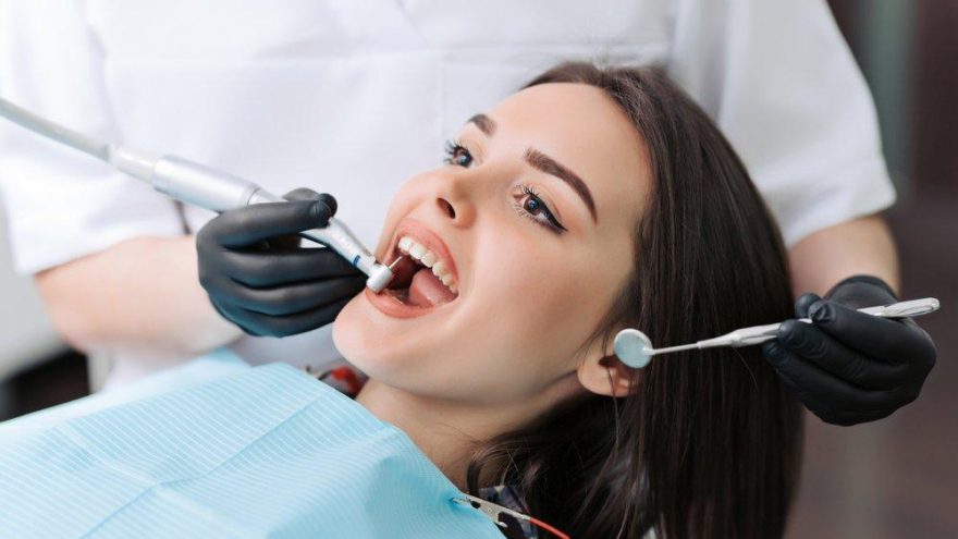 Diş taşı temizliği nedir? Diş taşı oluşumu nasıl engellenir?