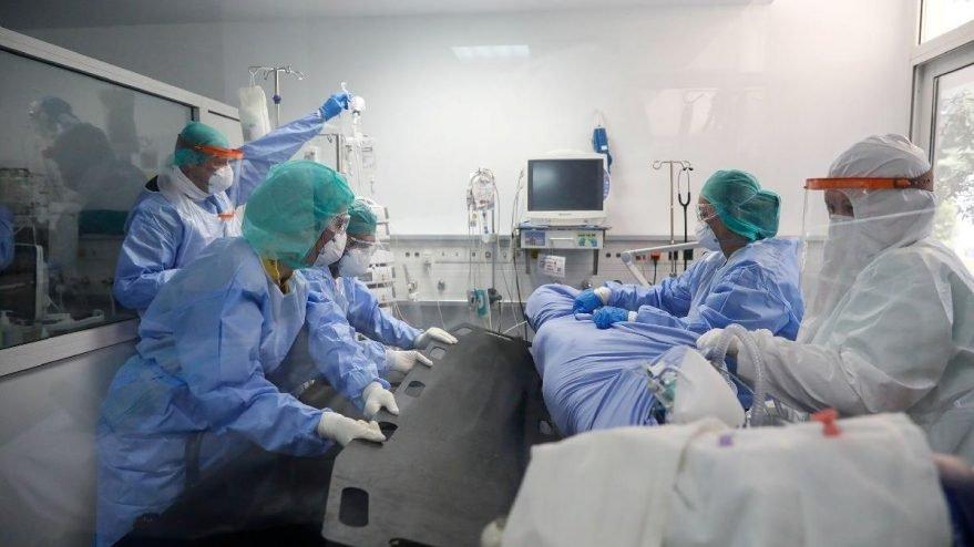 Komşuda 2 bebek ve bir çocuk coronadan öldü