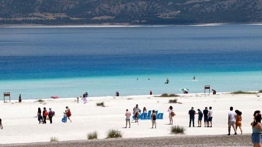 Salda Gölü’nde 1 Ağustos’tan itibaren sigara yasak
