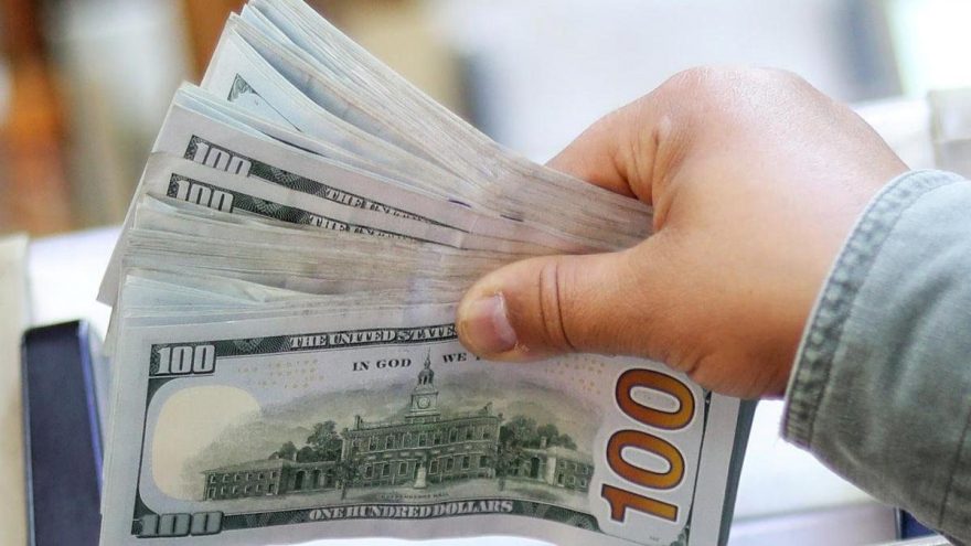 Mayısta cari açık 3,8 milyar dolar oldu