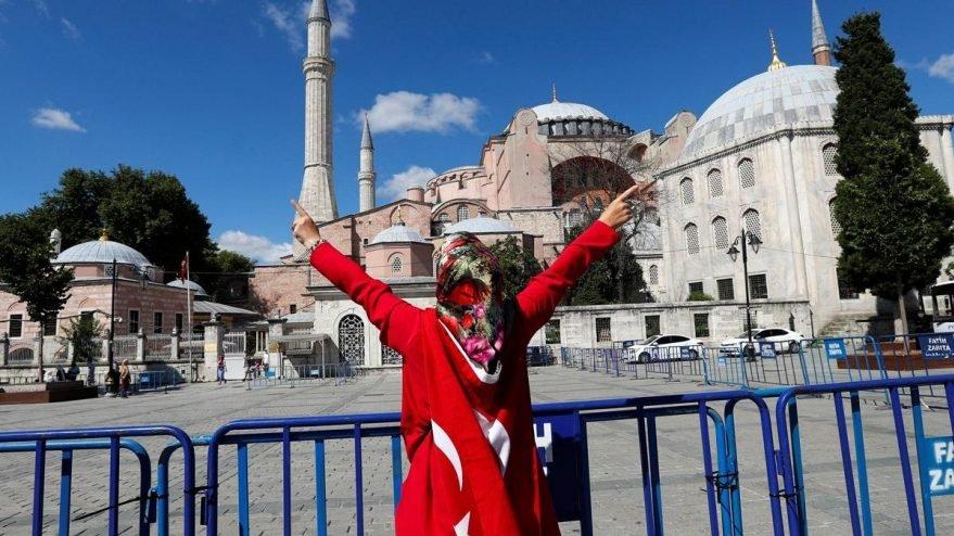 Rusya’dan Ayasofya yorumu: Üzüntüyle karşıladık