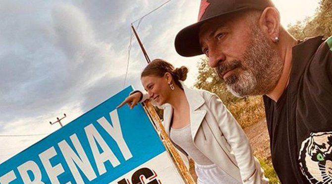 Serenay Sarikaya Sevgilisi Cem Yilmaz Dan Ayrildigi Haberlerine Aciklik Getirdi Magazin Haberleri