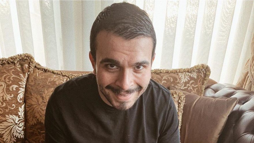 Ali Biçim bağlarını kopardı