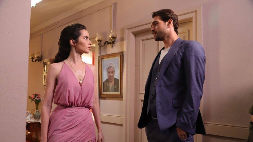 Çatı Katı Aşk oyuncuları kimler? Çatı Katı Aşk konusu nedir?
