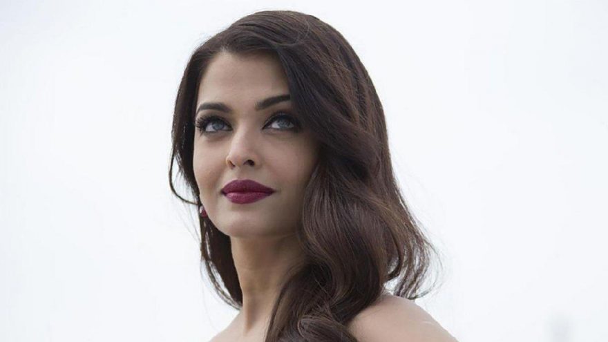 Coronaya yakalanan ünlü oyuncu Aishwarya Rai hastaneye kaldırıldı