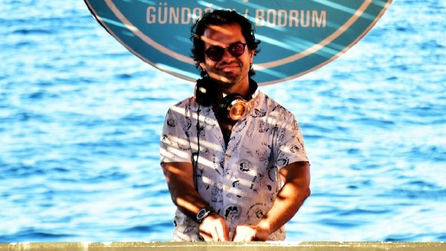 Ünlü DJ Ozan Doğulu’dan sevgilisi Hera’ya şarkı jesti