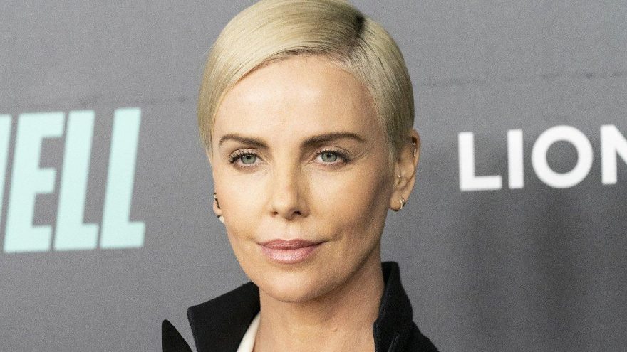 Charlize Theron oyunculuğa ara veriyor
