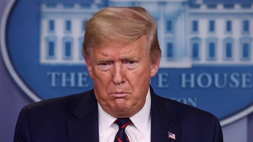 Trump’tan salgınla mücadelenin önde gelen isimleriyle ilgili bomba sözler