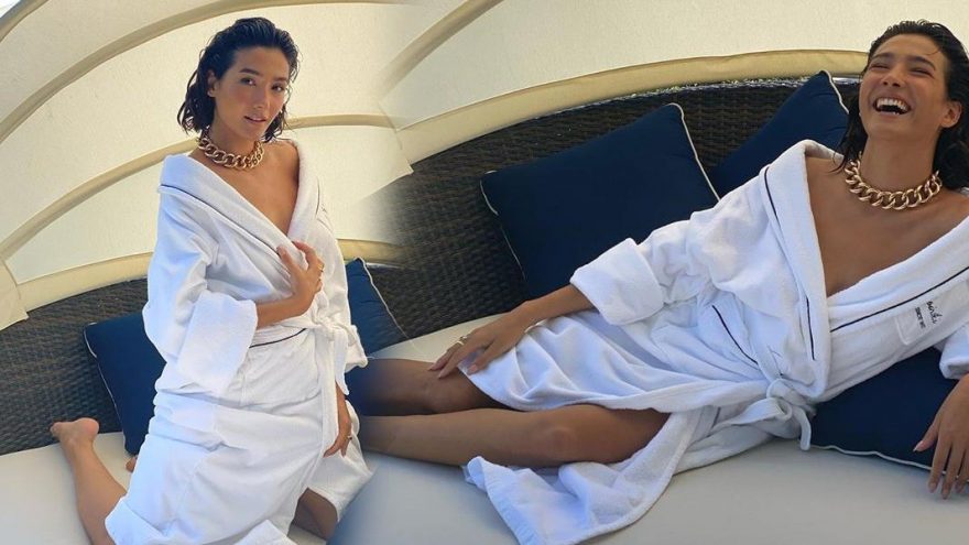 Aybüke Pusat’dan bornozlu paylaşım