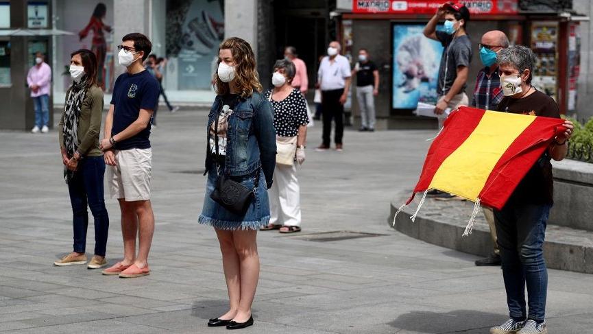 İspanya’da ikinci dalga uyarısı!