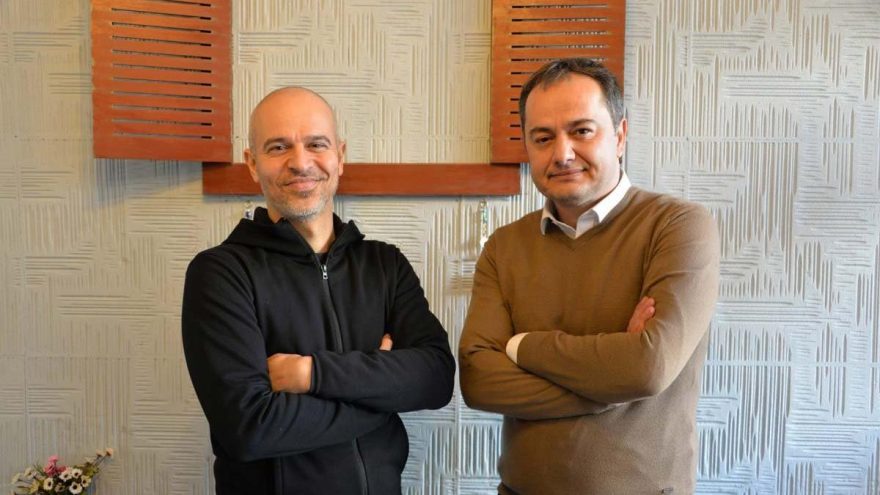 Çocukları sanatla buluşturan müzisyen