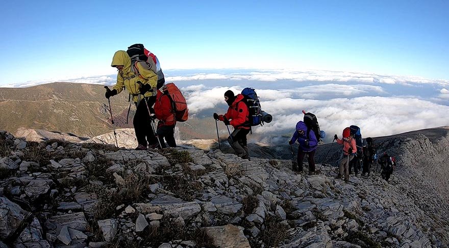 Doğal güzellikleriyle ön plana çıkan şehirde; kaya tırmanışı, rafting, karavan kampı ve bisiklet turları gibi hem tatil hem spor yapılabilecek bir çok alan mevcut.