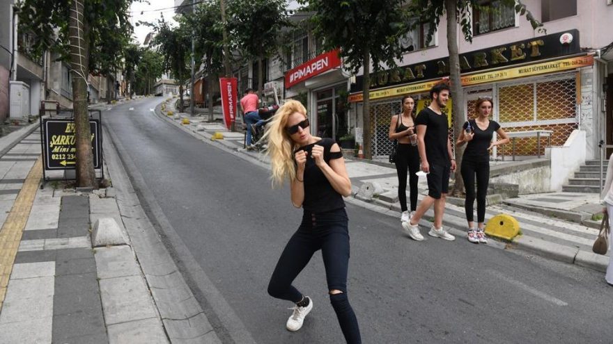 Wilma Elles yeni filmi 19’da bir ajanı canlandıracak