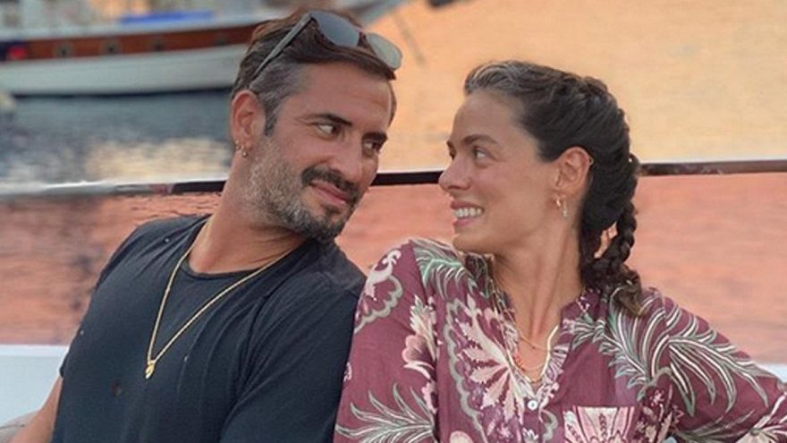Özge Özpirinçci aşk kokan karelerine bir yenisini daha ...