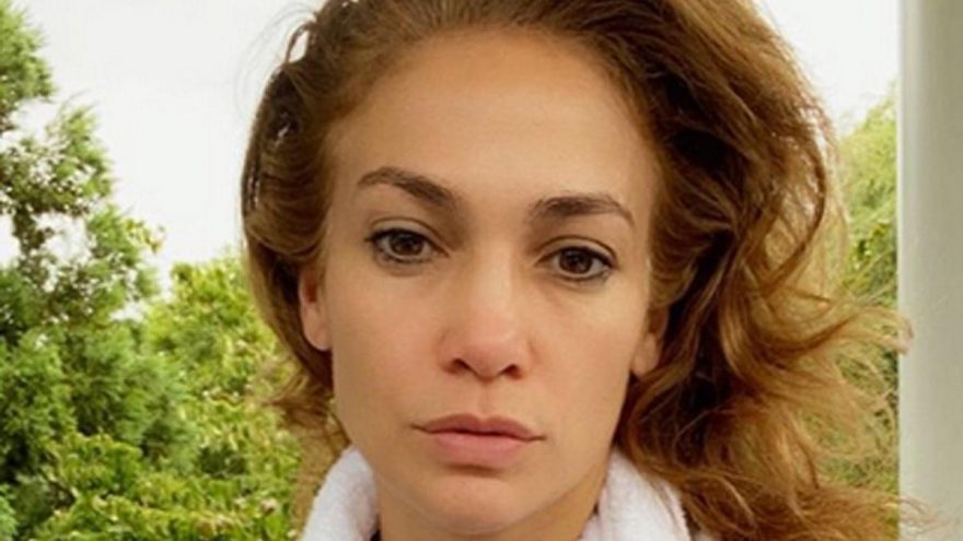 Jennifer Lopez’in paylaşımı hem övgü aldı hem kafa karıştırdı