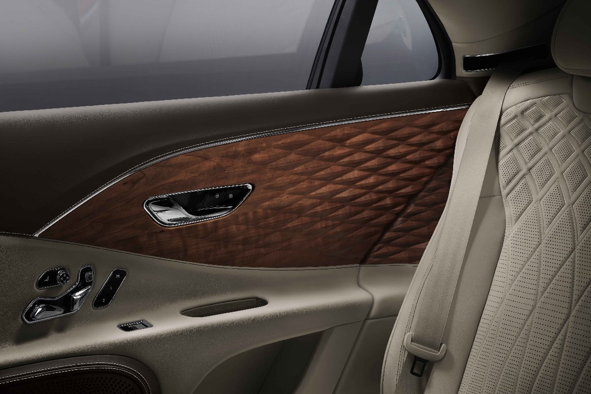 1596539038_flying_spur_3d_wood___2-kopya.jpg