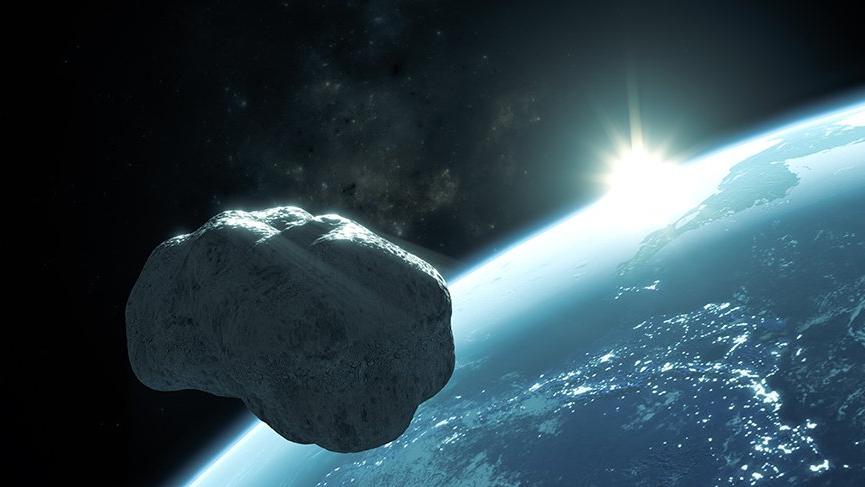 Dev asteroit Dünya’yı teğet geçti!