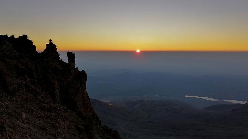 Erciyes’te tarifeli zirve tırmanışları başlıyor