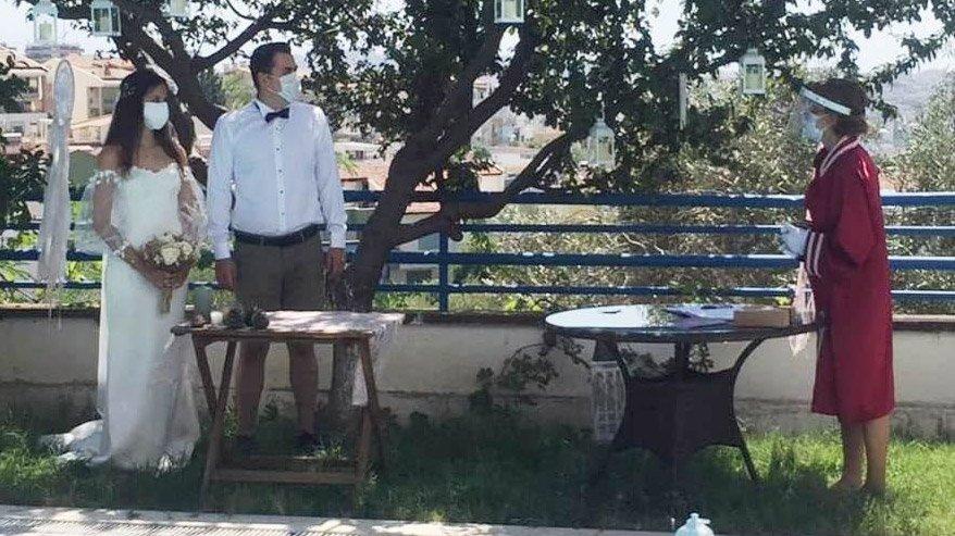 Pandemide başlayıp karantinada biten düğün serüveni!