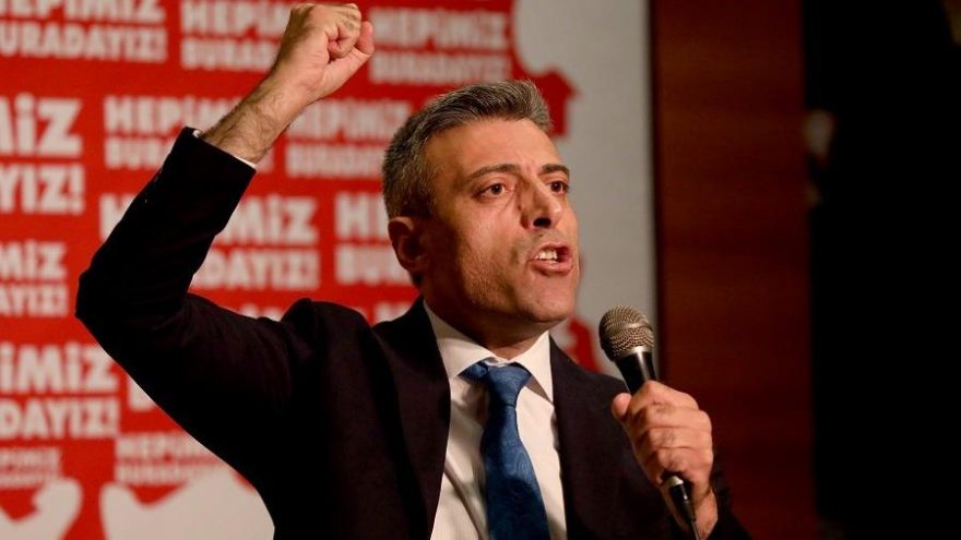 Öztürk Yılmaz kurduğu partinin Genel Başkanı seçildi