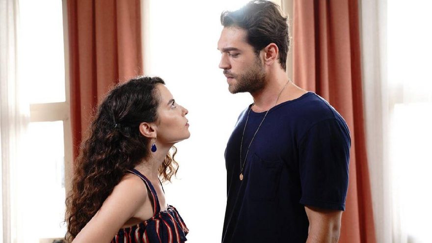 Çatı Katı Aşk 6. yeni bölüm fragmanı yayınlandı! Ateş, Ayşen’i vazgeçirmeye çalışıyor!