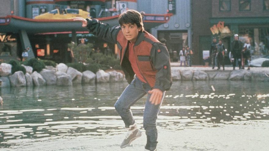 Geleceğe Dönüş 2 filmi konusu ne? Geleceğe Dönüş 2 oyuncuları kimler?