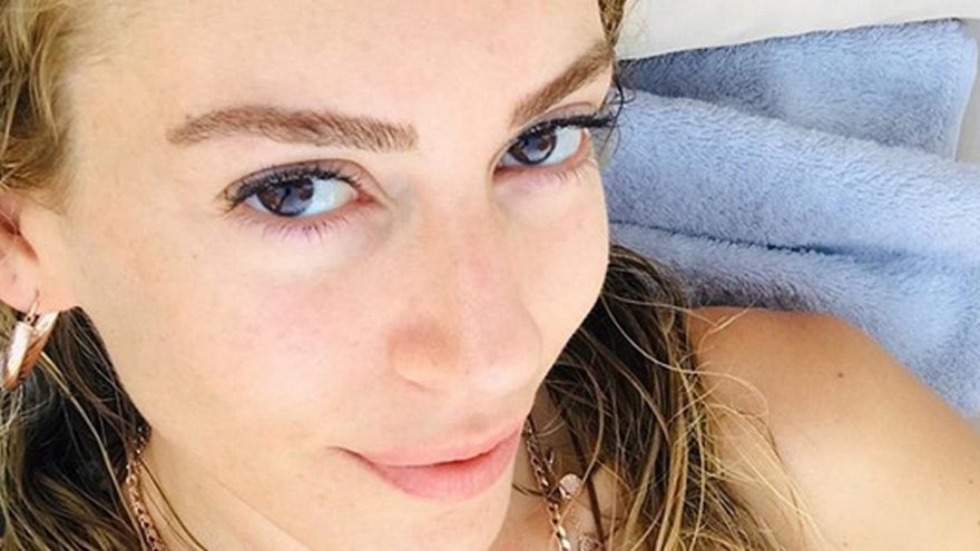 Sinem Kobal en doğal haliyle…