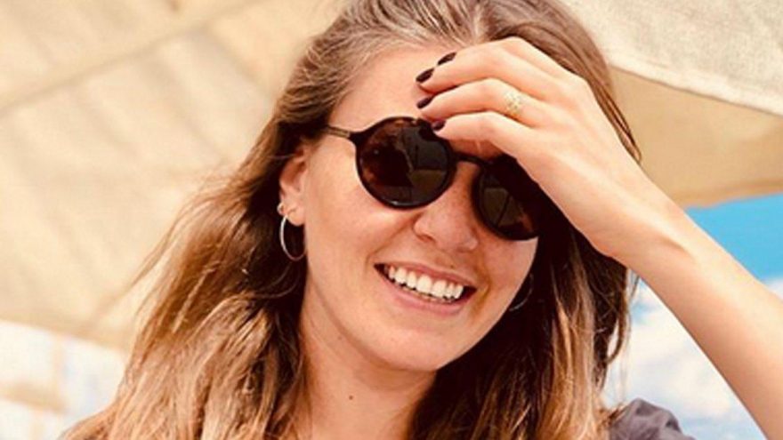 Aslı Enver’in sosyal mesafe mesajı