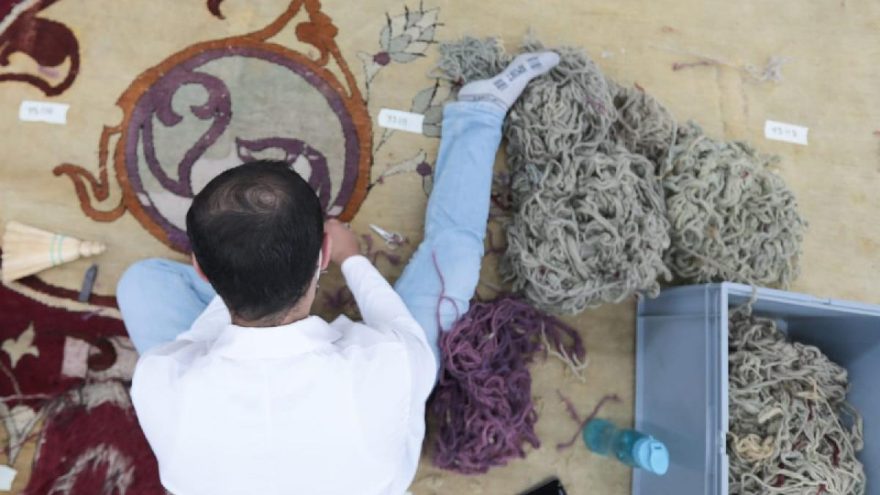 Yıldız Şale Köşkü’nün tarihi halısı restore ediliyor