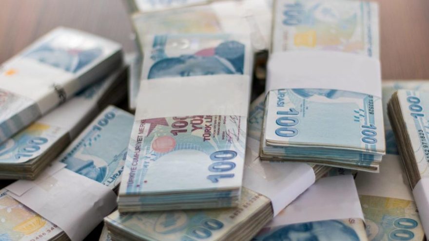 Bütçe açığı alarm veriyor! Borçlanmada ilave limitler de aşıldı