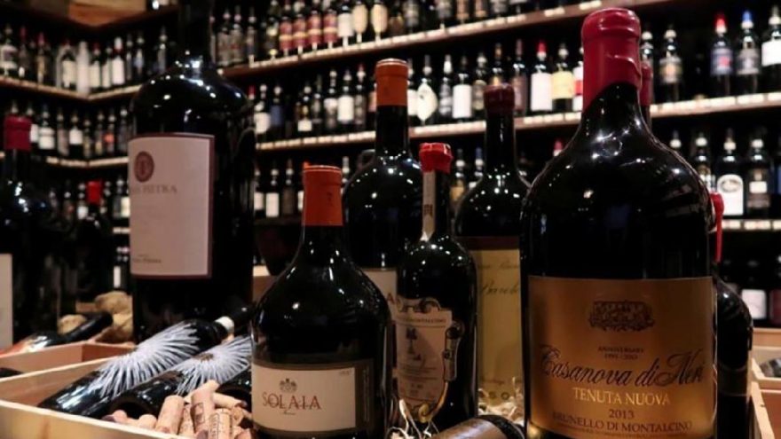 Coronanın oyunu! 70 milyon şişe şarap temizleme jeli olacak