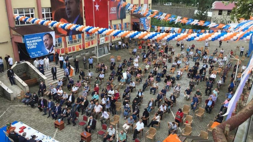 AKP kongresini okulda yaptılar