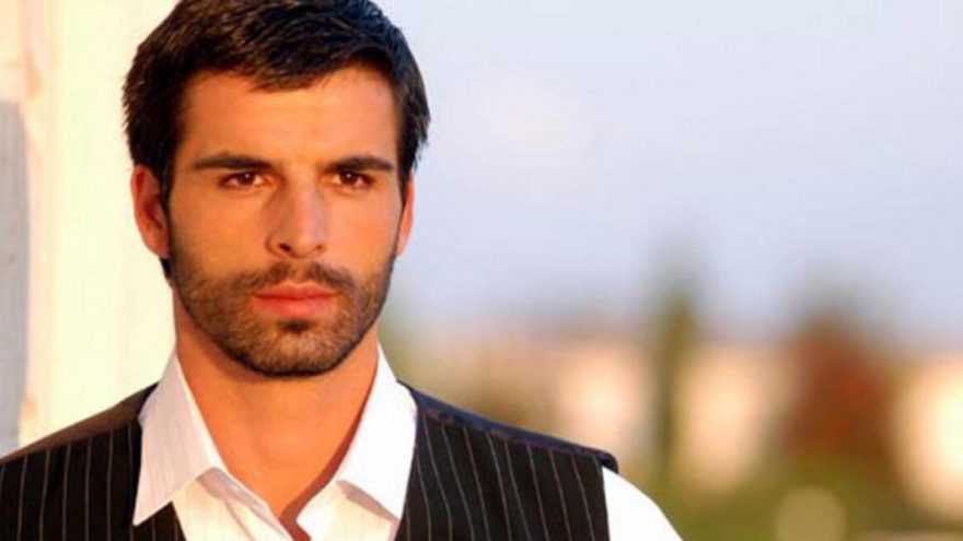 Mehmet Akif Alakurt’dan takipçisine ahlaksız yanıt