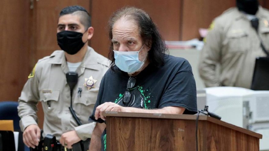 Porno yıldızı Ron Jeremy hakkında yeni cinsel saldırı suçlamaları! 250 yıl hapis cezası alabilir Porno yıldızı Ron Jeremy hakkında yeni cinsel saldırı suçlamaları! 250 yıl hapis cezası alabilir