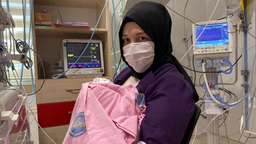 Mucize bebek anneyle buluştu