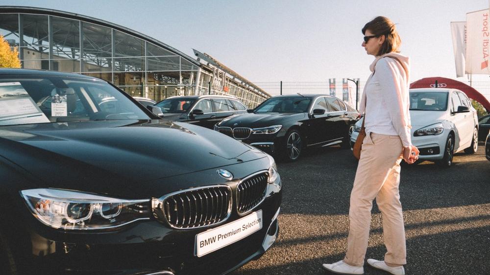 Paralari Topladilar Vadettikleri Araclari Vermeden Kactilar Sozcu Gazetesi