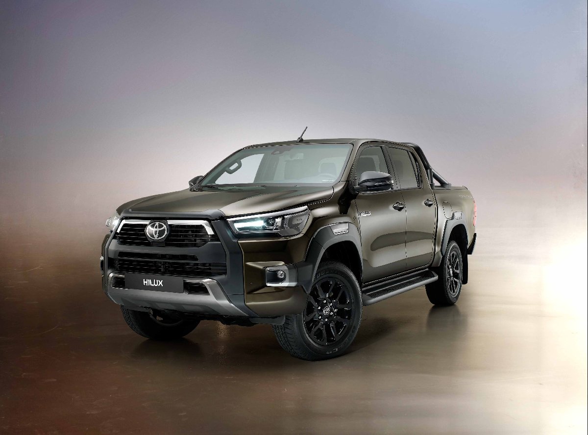 hilux3-4front-kopya.jpg
