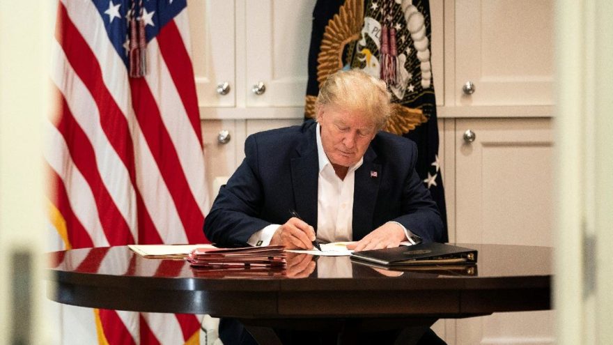 Hastaneye kaldırılan Trump’ın seçim kampanyası nasıl etkilenecek?