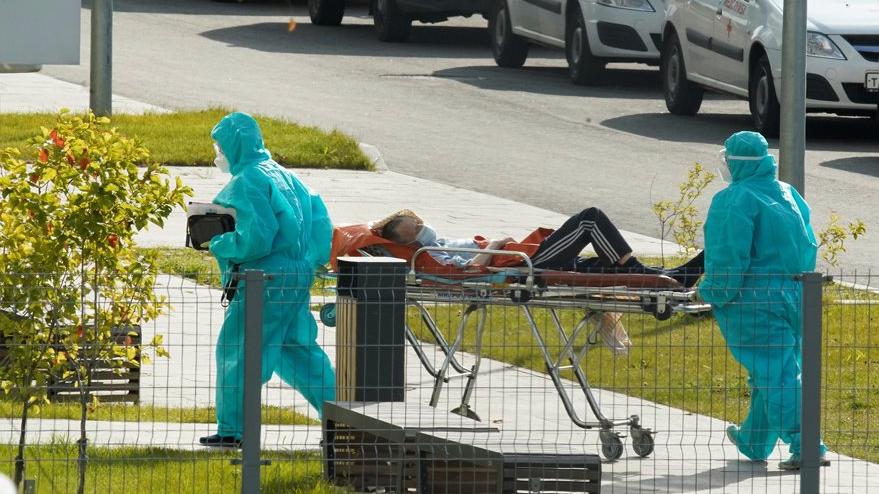 Corona virüsü salgınında son durum: Vakada rekor kırıldı, Avrupa’da ilaç sıkıntısı baş gösterdi