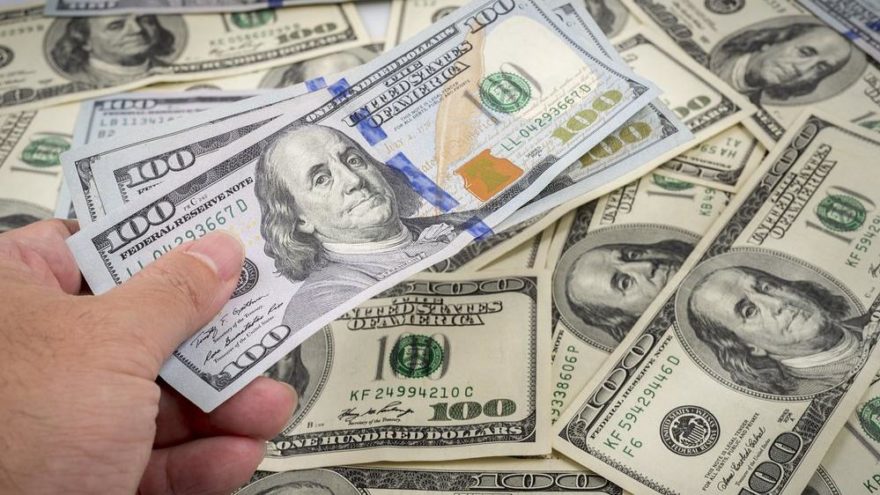 Dolar rekor üstüne rekor kırmaya devam ediyor