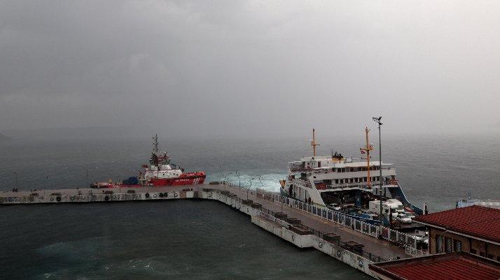Çanakkale Boğazı geçişlere kapatıldı