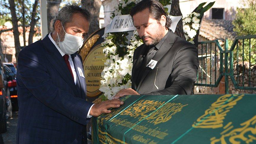 Yavuz Bingöl, kardeşinin cenazesinde ayakta durmakta güçlük çekti