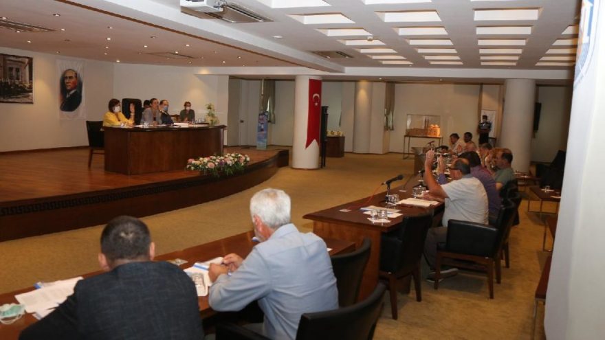 Böyle oylama görülmedi! Gelirlere ‘evet’, giderlere ‘hayır’!