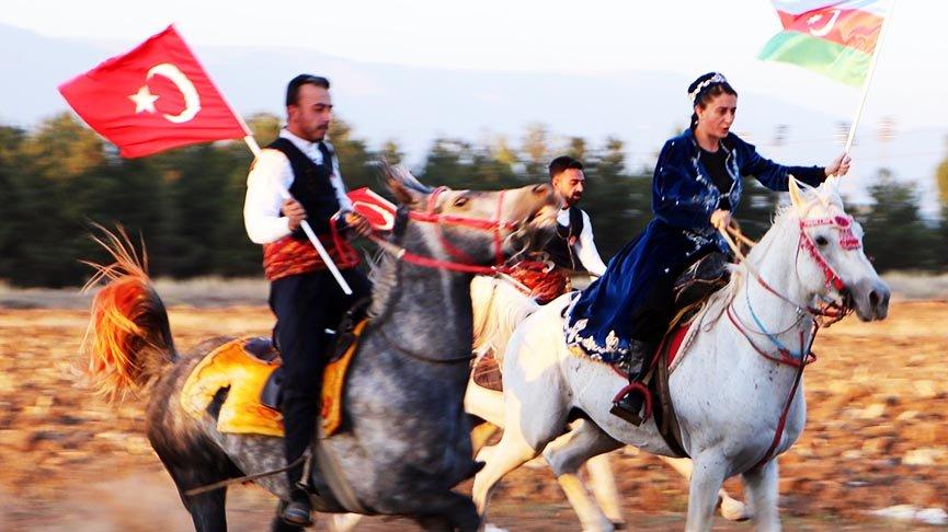 Dadaş amazonlar, Azerbaycan için atlarını dörtnala sürdü