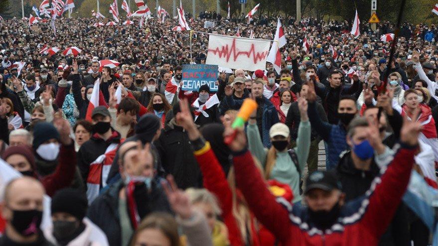 Lukaşenko’ya verilen süre doldu! Belarus yeniden karıştı