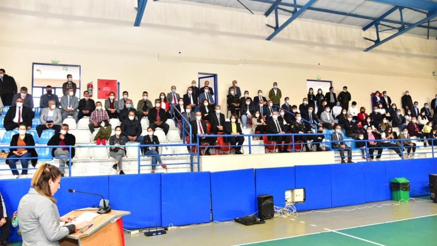 Atatürk’süz bayraksız kutlamaya tepki