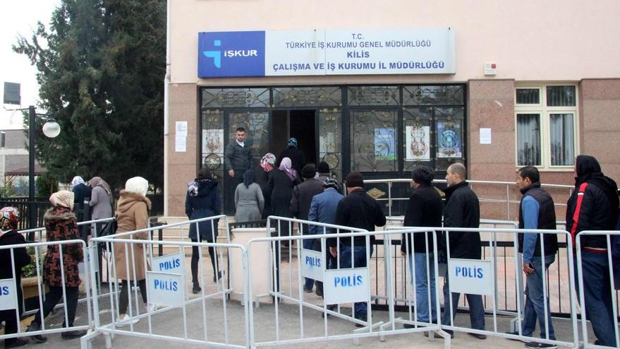 Emeklilik zorlaşıyor işten atma kolaylaşıyor
