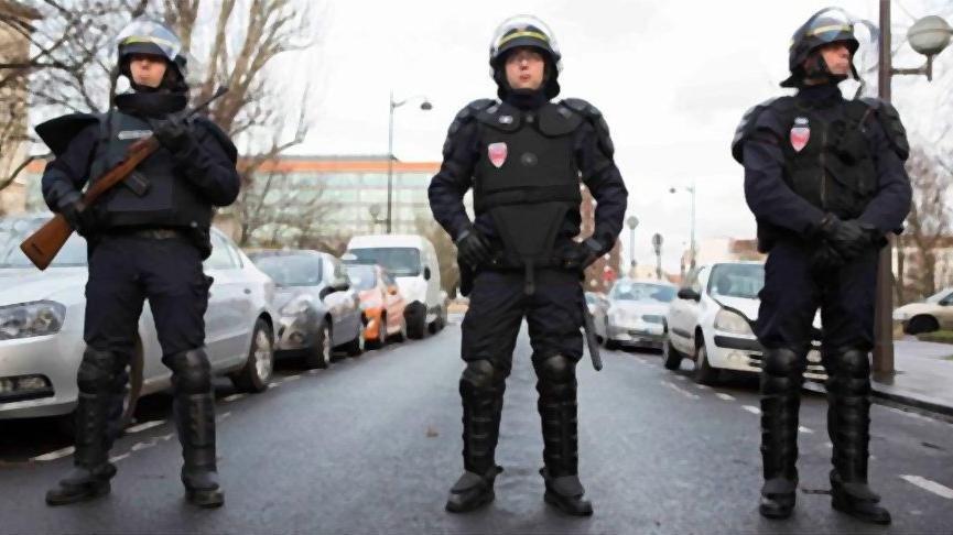 Fransa’da ‘Ülkücü Hareket’ yasaklandı