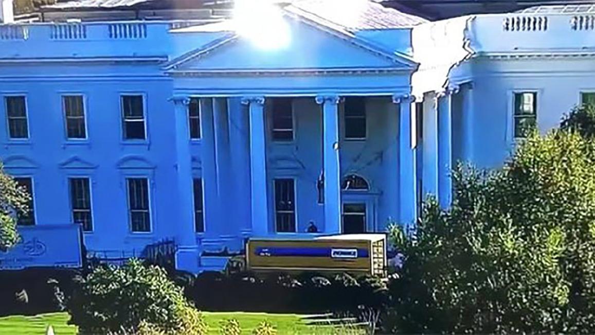 Shocking image in the White House ... The truck arrives at the door