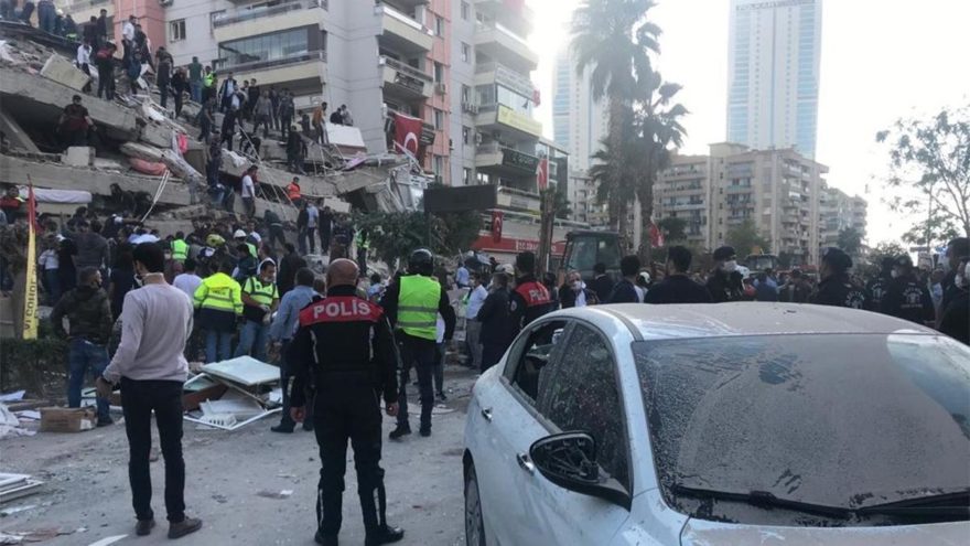 Izmir Deki Depremzedeler Icin Esya Yardimi Kampanyasi Baslatildi Son Dakika Haberleri